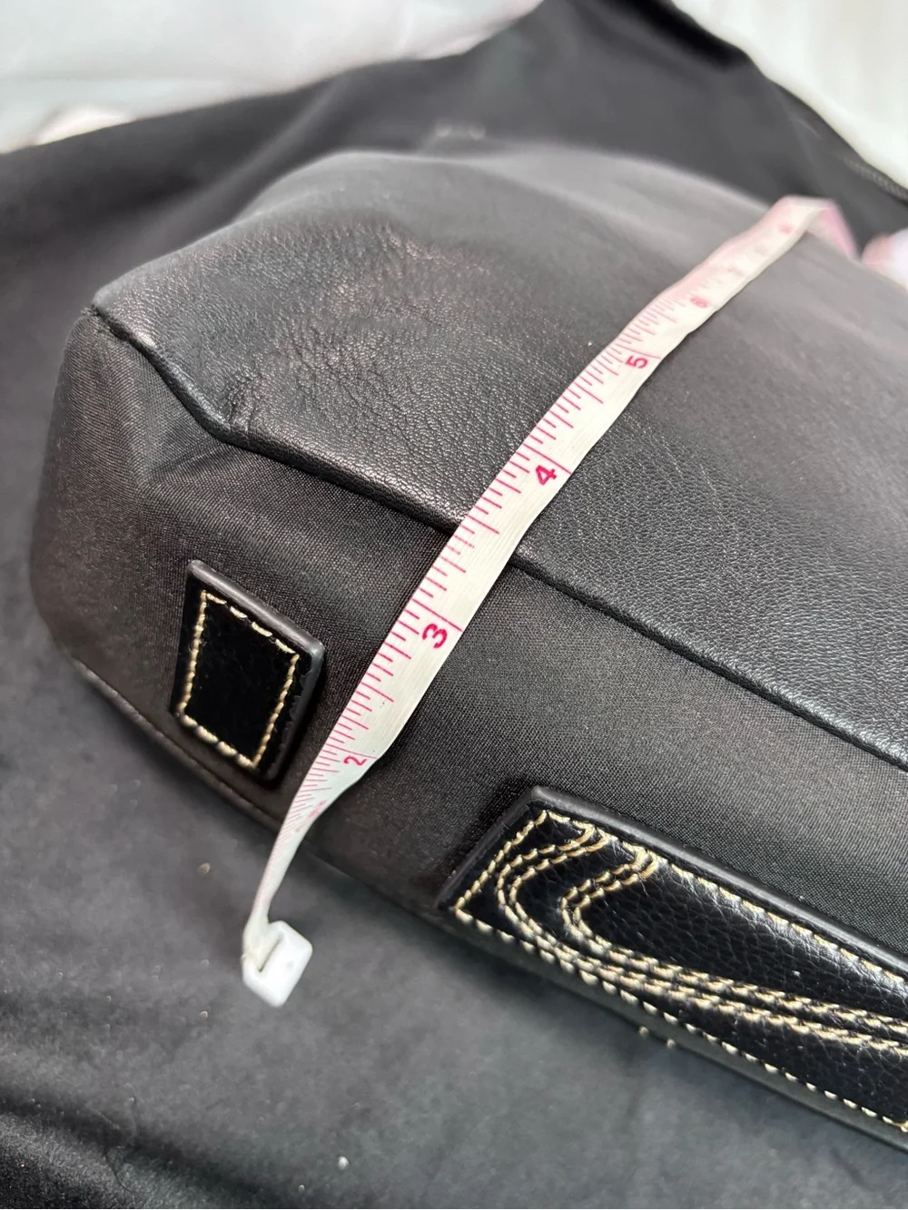The Sak Black Leather Crossbody Shoulder Bag | Classic Everyday Style